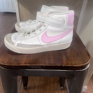 Nike Kids White and Pink Sneakers